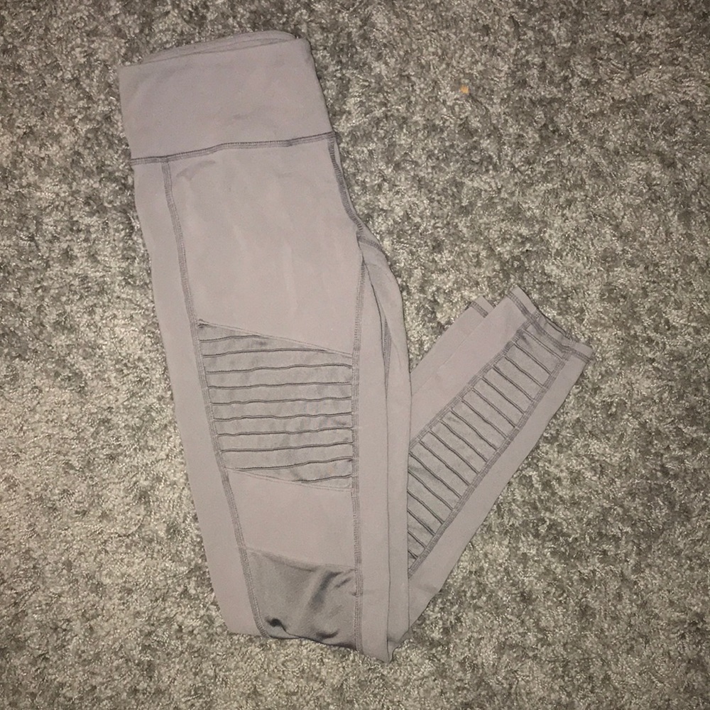 Alo Yoga grey Moto legging